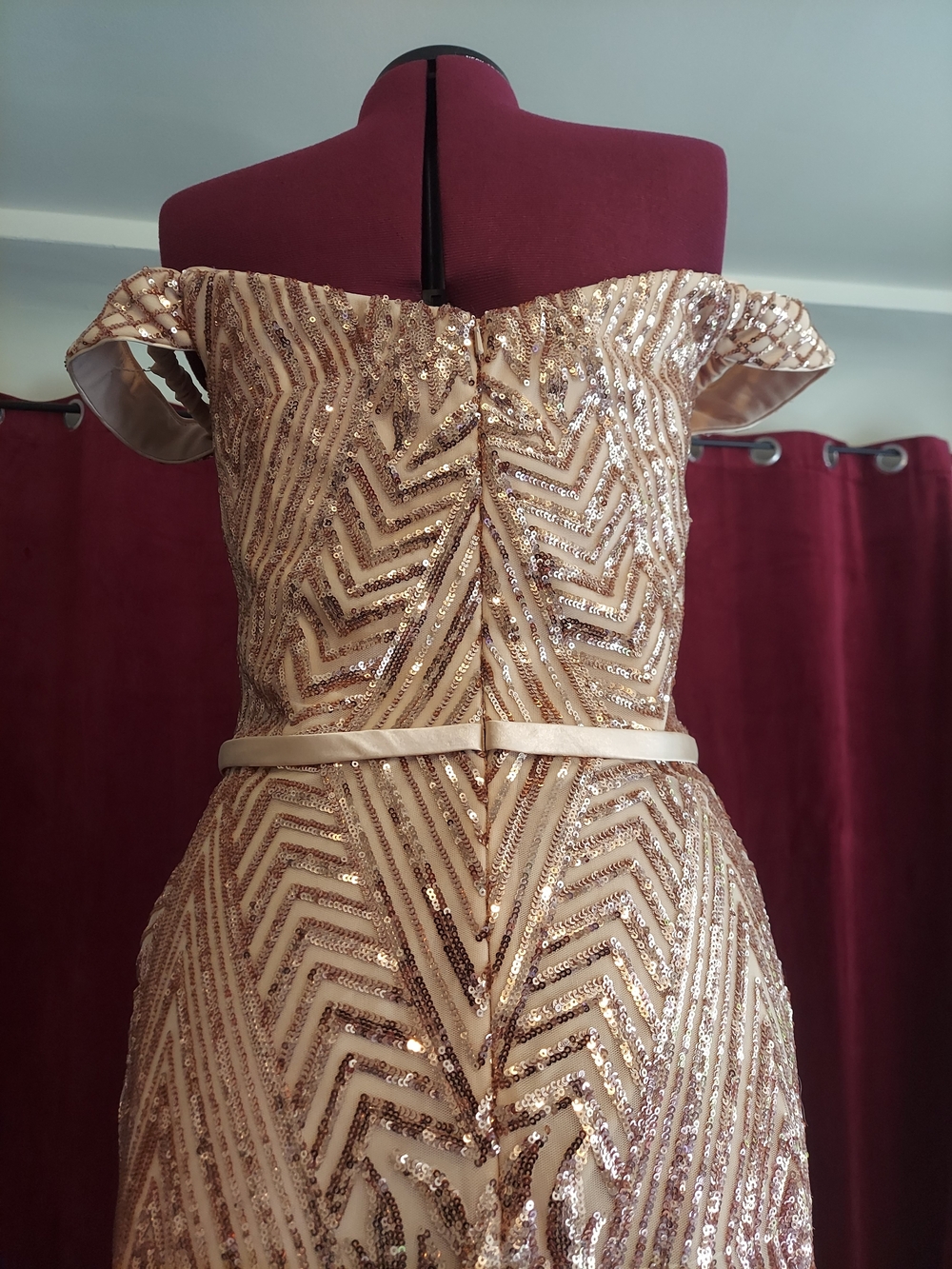 NWT Art Deco Design Rose Gold Sequin Off-Shoulder Evening Gown - Picture 9 of 11